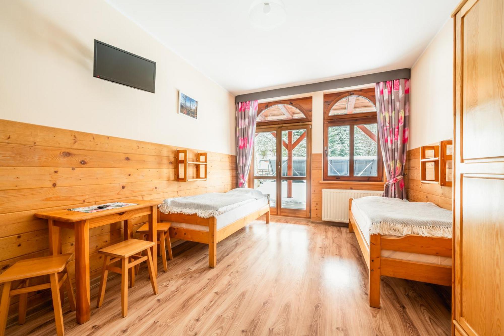 Schronisko Pttk Orlica Hotel ชซาฟนีซา ภายนอก รูปภาพ